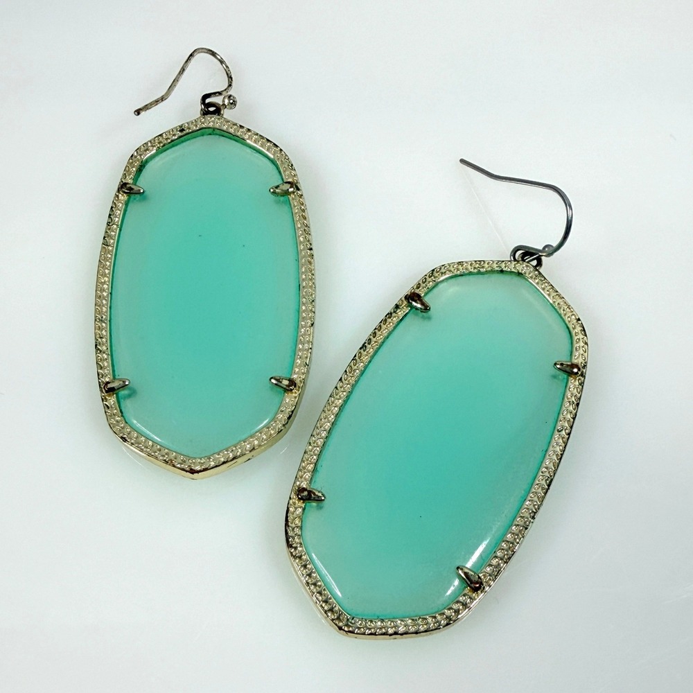 Kendra Scott Earrings Danielle Gold Tone Drop Green Chalcedony Statement